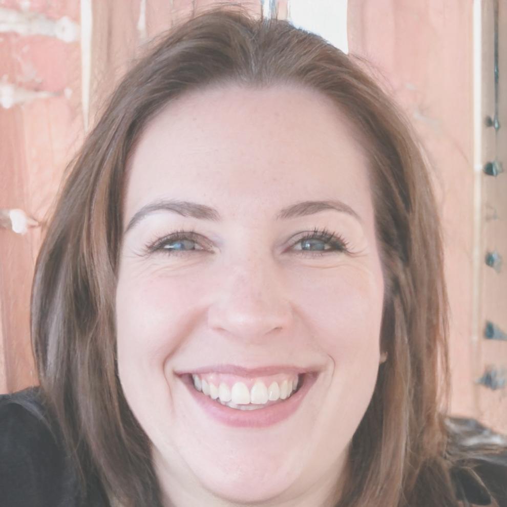 Retrato profesional de Lucía Montserrat